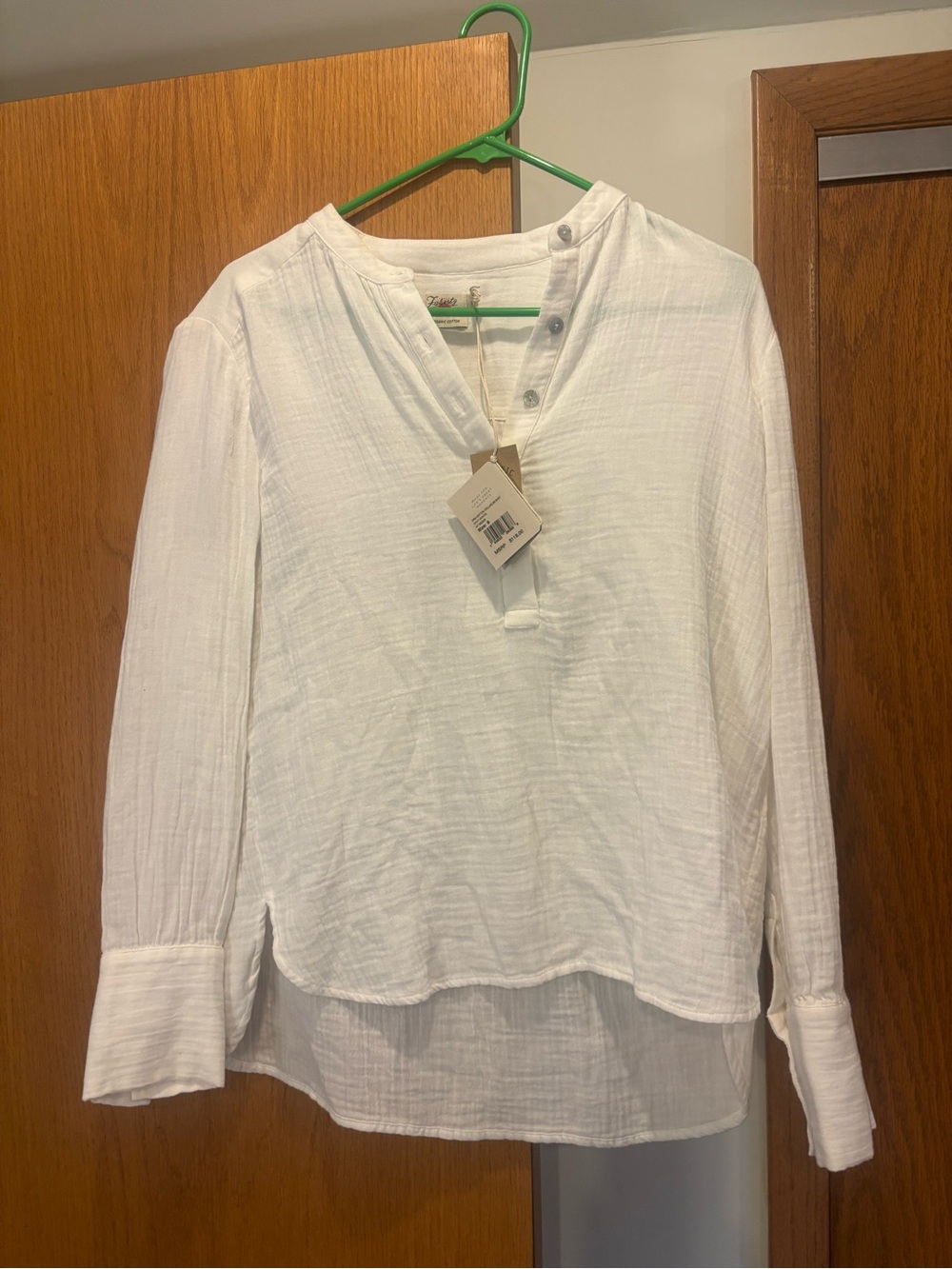 Faherty White Gauze V-Neck Button Blouse